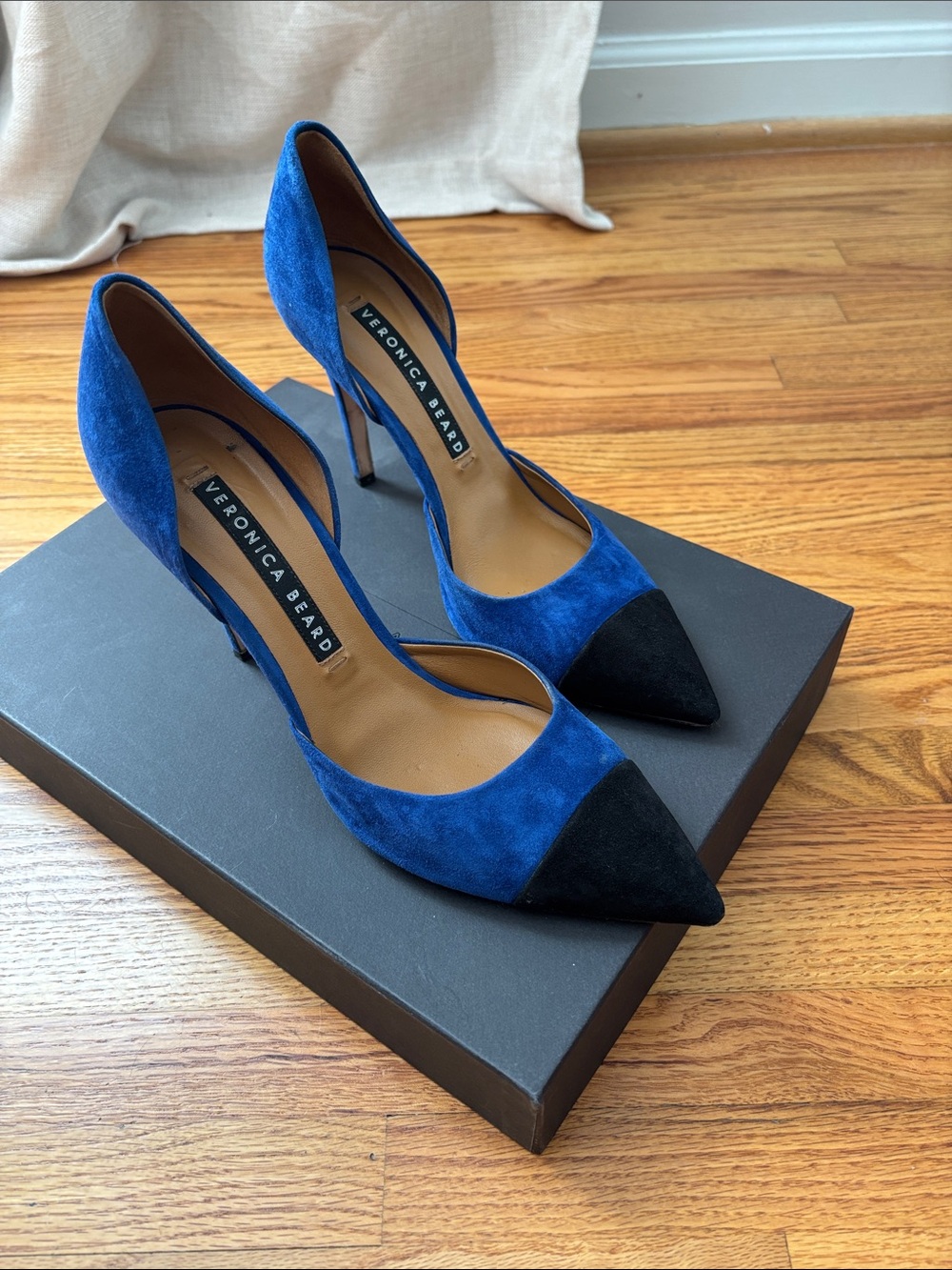 Veronica Beard Blue Suede Pumps with Black Cap Toe